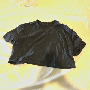 Lululemon cropped top